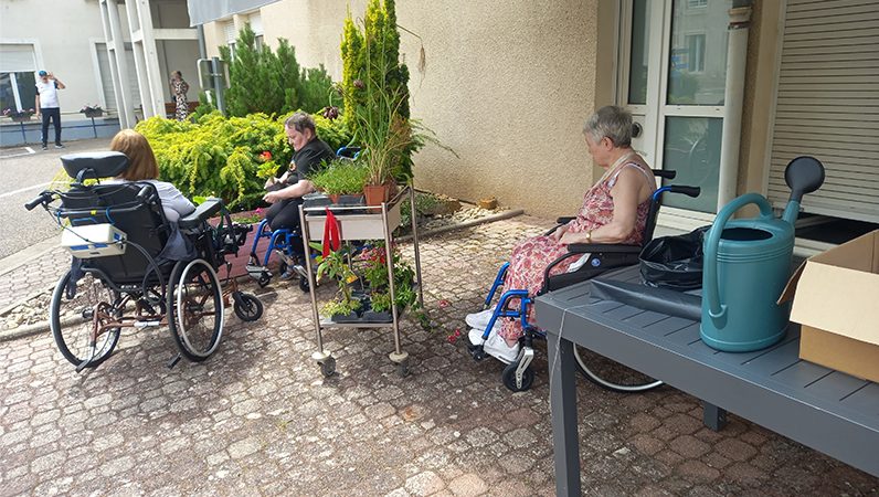 Ateliers jardinage pour les résidents des EHPAD de Saint-Nicolas-de-Port