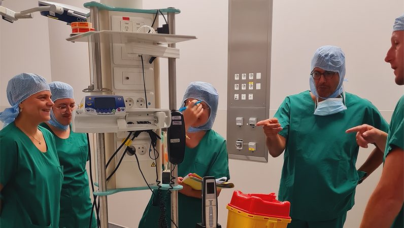 Vérification des fluides médicaux au bloc opératoire du Centre Hospitalier de Lunéville
